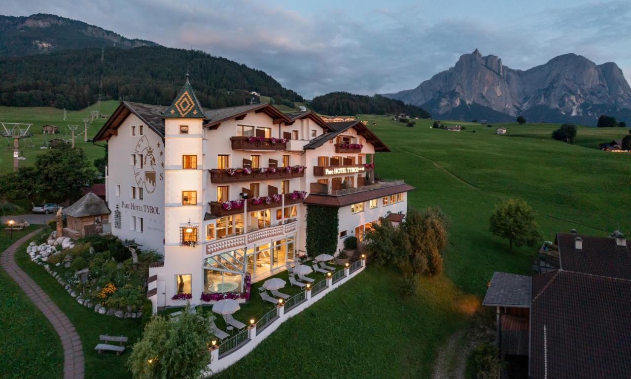 Parc Hotel Tyrol 카스텔로토 외부 사진