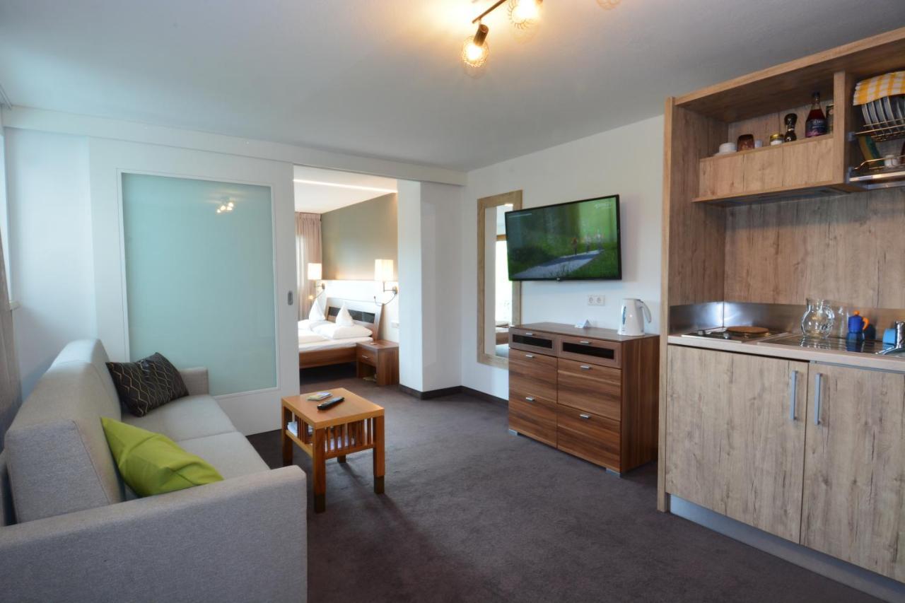 Parc Hotel Tyrol 카스텔로토 외부 사진