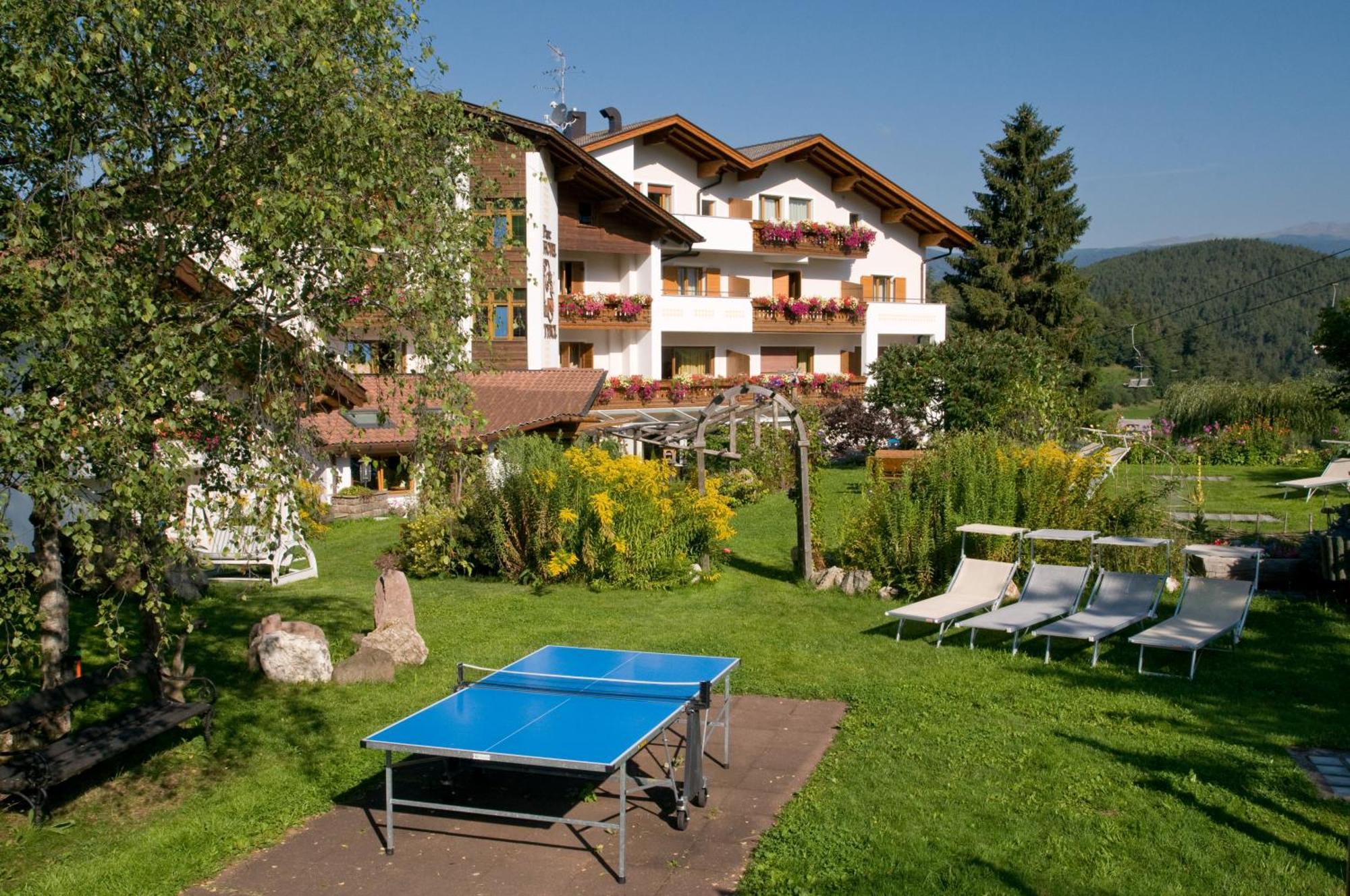 Parc Hotel Tyrol 카스텔로토 외부 사진