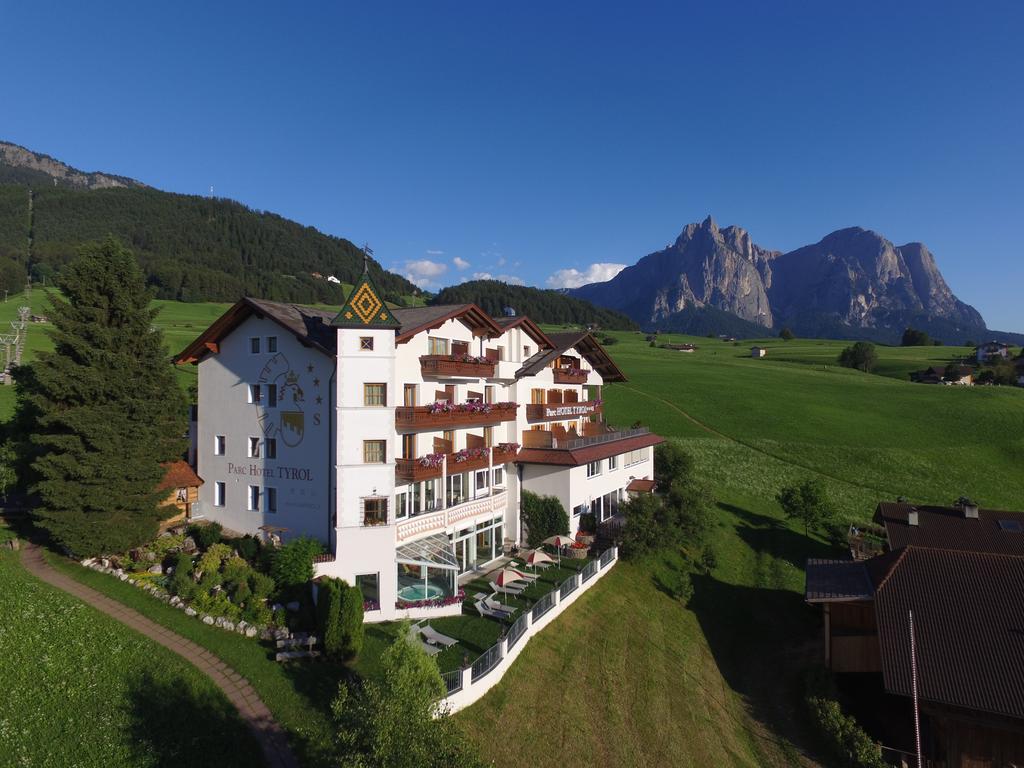 Parc Hotel Tyrol 카스텔로토 외부 사진