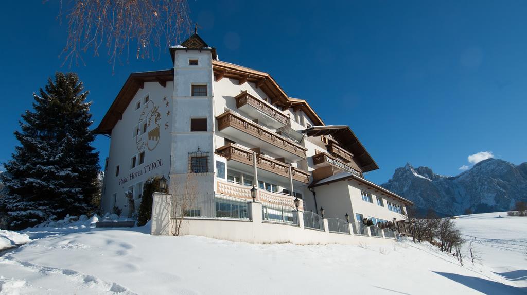 Parc Hotel Tyrol 카스텔로토 외부 사진