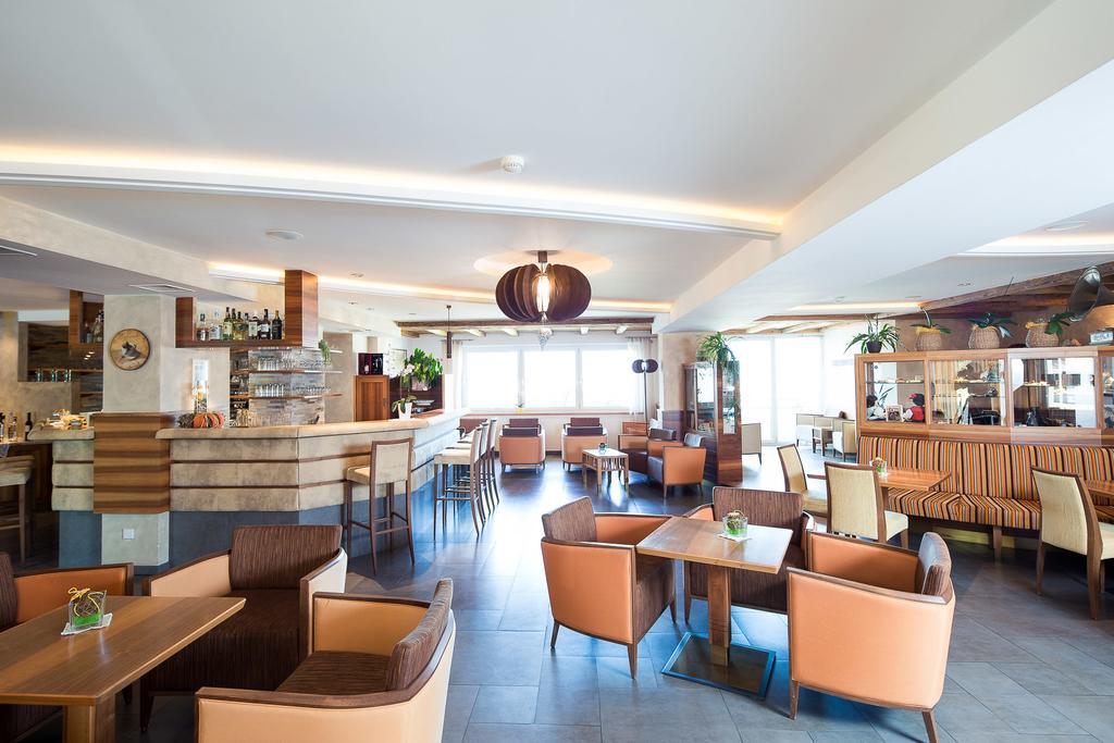 Parc Hotel Tyrol 카스텔로토 외부 사진