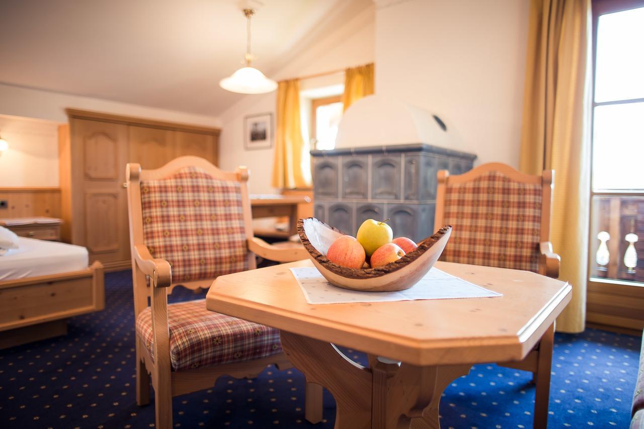 Parc Hotel Tyrol 카스텔로토 외부 사진