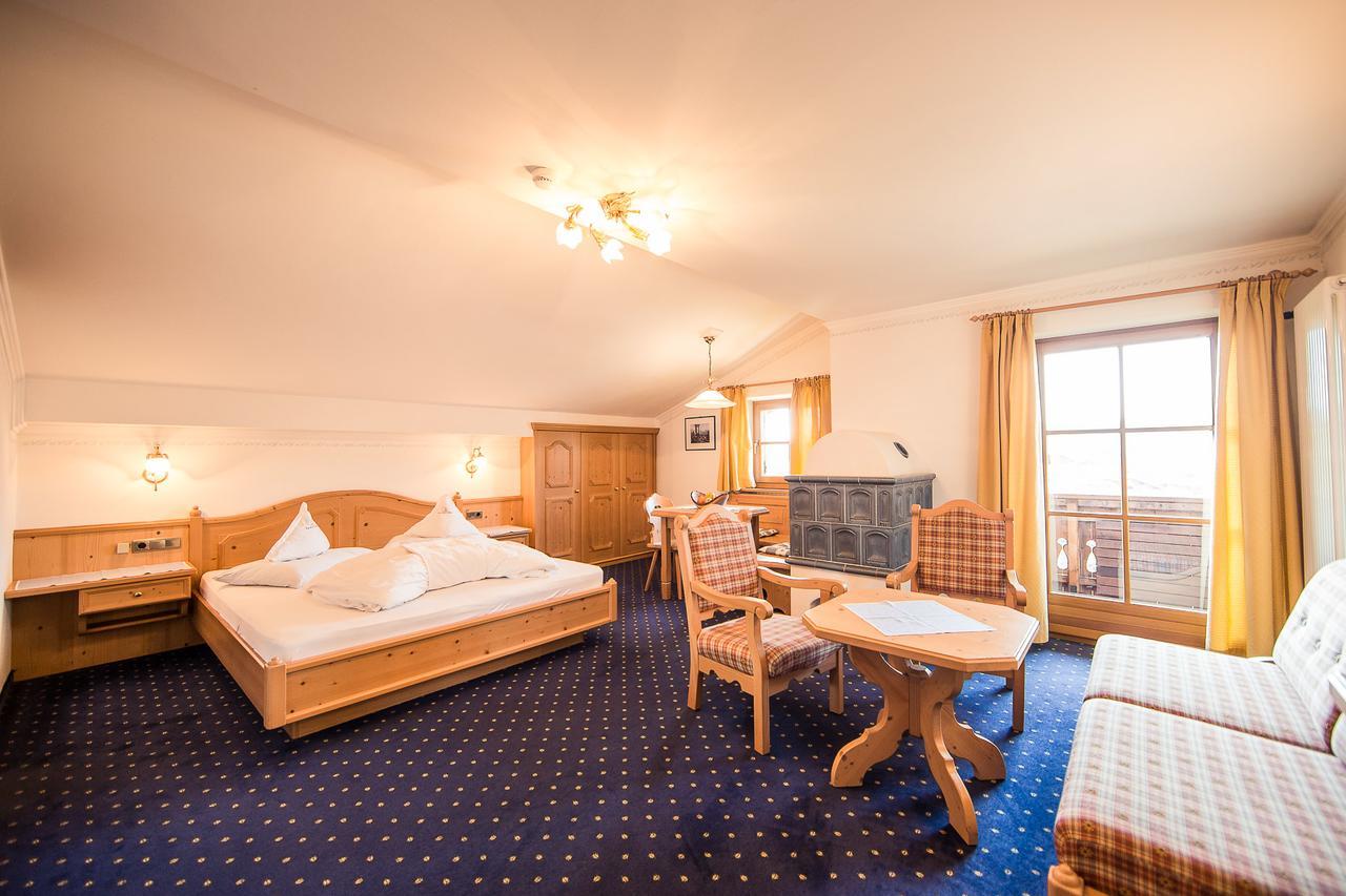 Parc Hotel Tyrol 카스텔로토 외부 사진