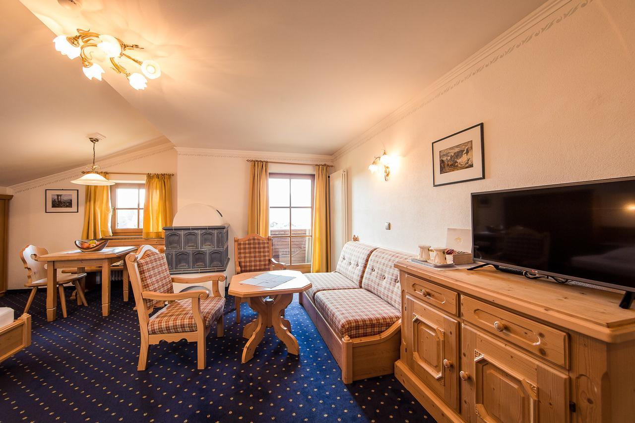 Parc Hotel Tyrol 카스텔로토 외부 사진