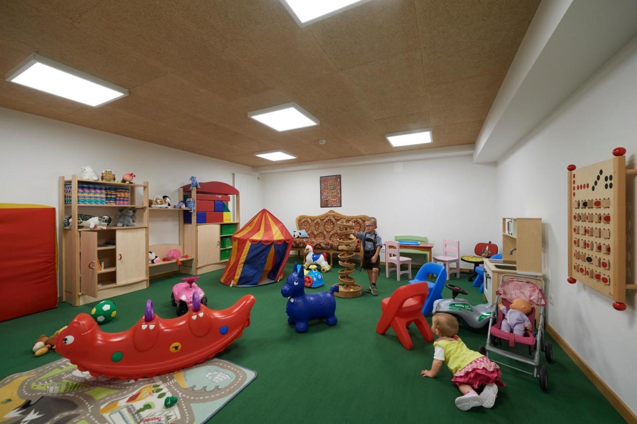 Parc Hotel Tyrol 카스텔로토 외부 사진